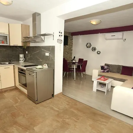 Andric Apartment *