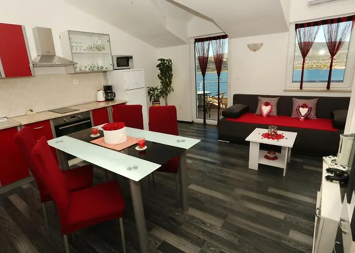 Апартаменты Andric Трогир